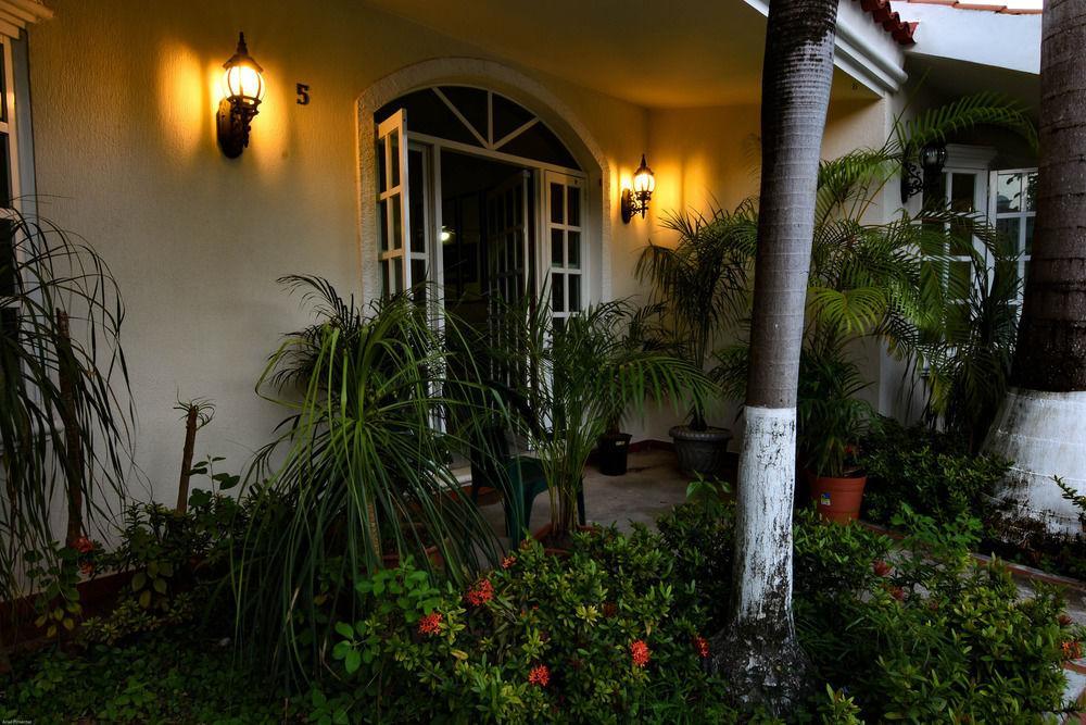 Tulipanes Cancun Bagian luar foto