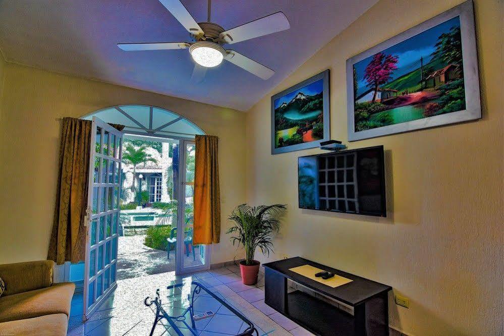 Tulipanes Cancun Bagian luar foto